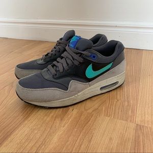 Nike Wmns Airmax 1  in “jade swoosh”